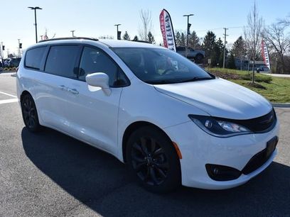 Used 2019 Chrysler Pacifica Touring Plus w/ S Appearance Package