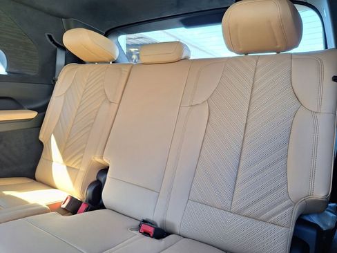 New 2025 Cadillac Escalade IQ Luxury 2 AWD/4WD image 9