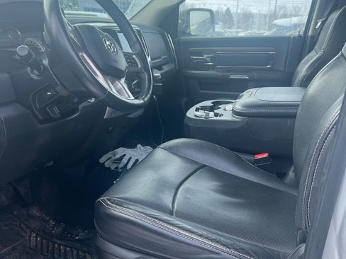 Used 2017 RAM 1500 Laramie image 5