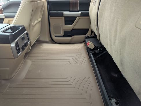 Used 2017 Ford F150 Lariat AWD/4WD image 6