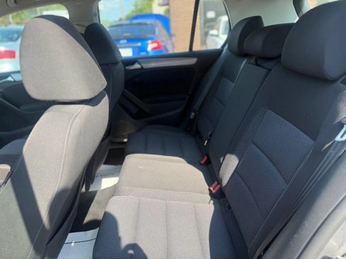 Used 2013 Volkswagen Golf 4-Door FWD image 12