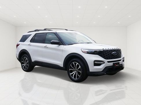 Certified 2023 Ford Explorer ST-Line AWD/4WD image 1