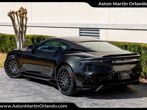 Used 2023 Aston Martin DBS Coupe image 2