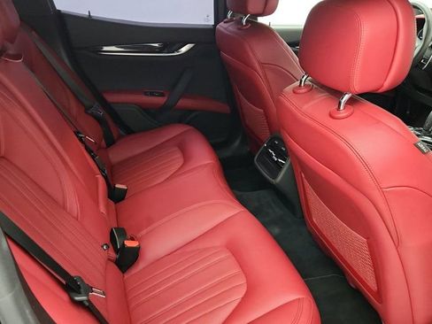 Used 2023 Maserati Ghibli Modena image 23