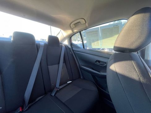 Used 2025 Nissan Sentra SV image 37