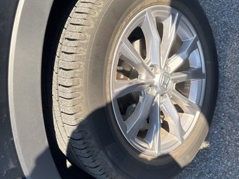 Used 2024 Honda CR-V EX-L image 7