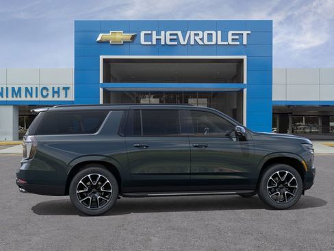 New 2026 Chevrolet Suburban RST AWD/4WD image 5