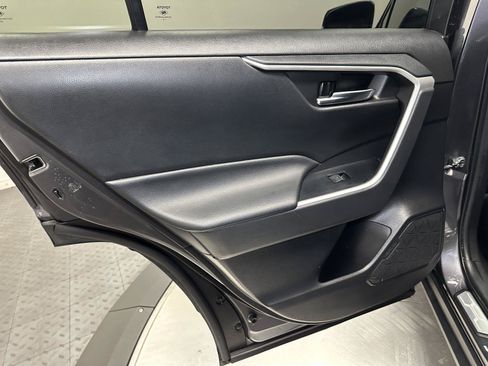 Used 2022 Toyota RAV4 XLE Premium AWD/4WD image 30