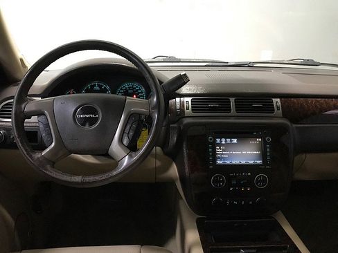 Used 2012 GMC Yukon Denali image 23