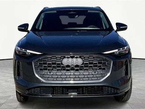 Used 2025 Audi Q5 Premium Plus w/ Premium Plus image 3