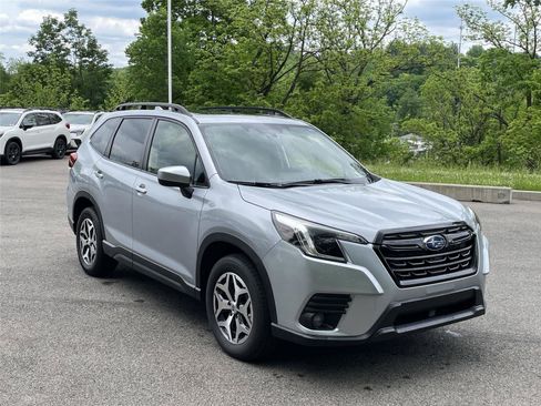 Certified 2023 Subaru Forester Premium AWD/4WD image 7