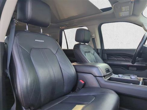 Used 2018 Ford Expedition Max Platinum image 29