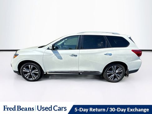Used 2019 Nissan Pathfinder Platinum image 4