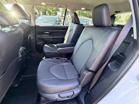 Used 2024 Toyota Grand Highlander AWD image 21