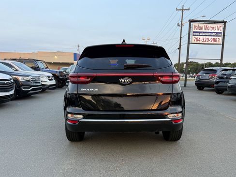 Used 2022 Kia Sportage LX FWD image 5