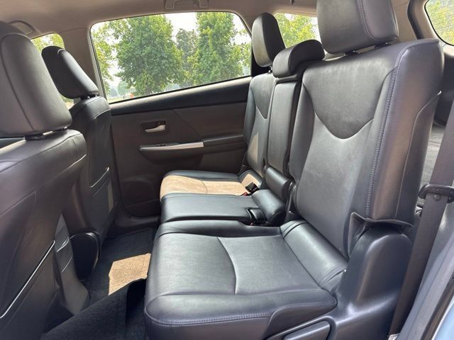 Used 2012 Toyota Prius V Five FWD image 20