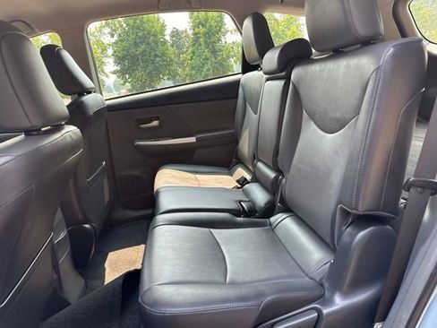 Used 2012 Toyota Prius V Five FWD image 20