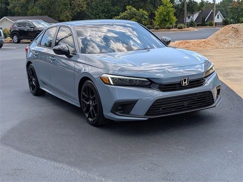Used 2024 Honda Civic Sport image 3