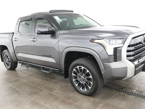 Used 2024 Toyota Tundra Limited AWD/4WD image 7