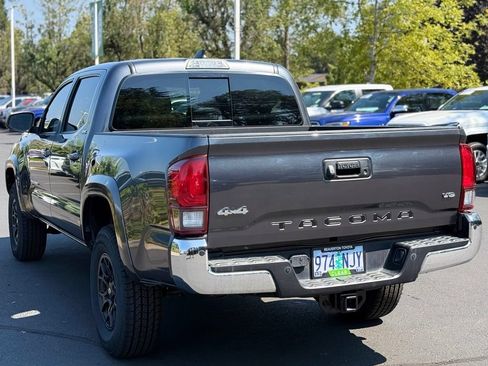 Certified 2021 Toyota Tacoma SR5 AWD/4WD image 3