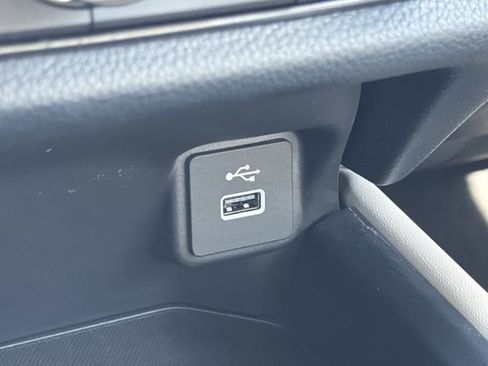 Used 2023 Honda HR-V LX image 12
