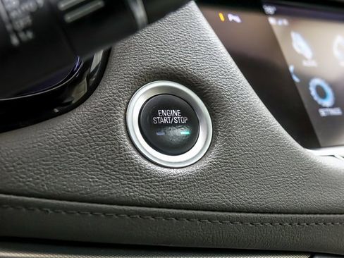 Used 2019 Cadillac XT5 Luxury image 16