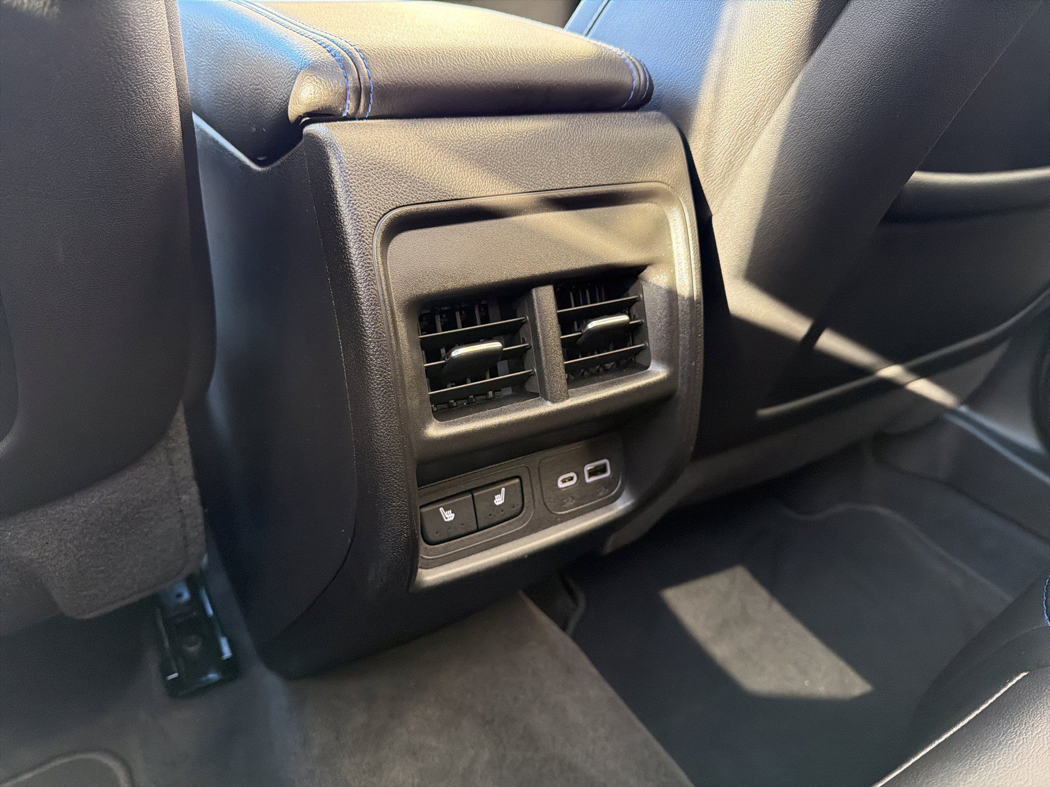 Certified 2024 Cadillac XT4 Sport AWD/4WD image 27