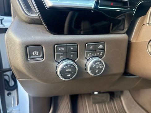 New 2026 GMC Sierra 1500 SLT w/ SLT Premium Plus Package AWD/4WD image 13