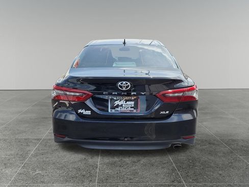 Certified 2022 Toyota Camry XLE FWD image 6