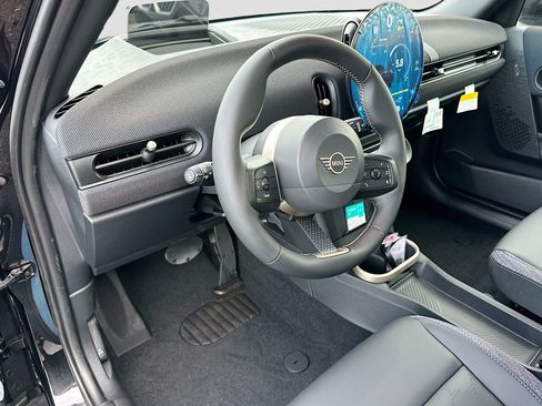 New 2026 MINI Cooper 4-Door Hardtop FWD image 7