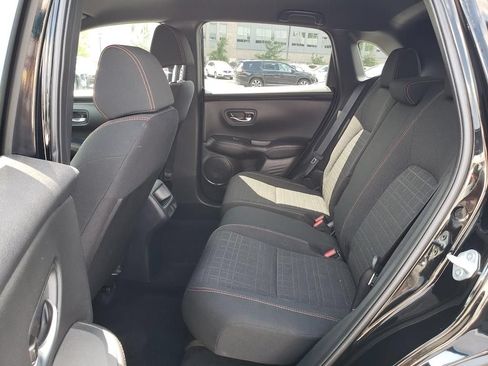 Used 2025 Honda HR-V Sport image 31