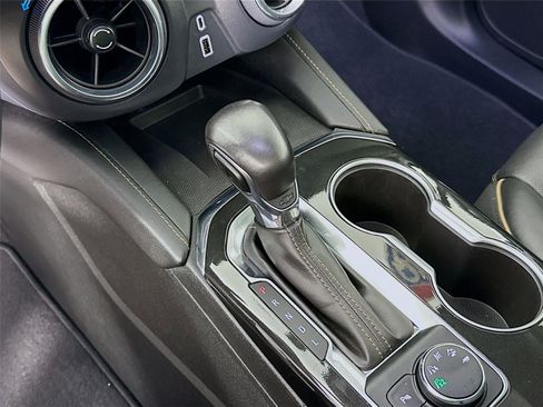 Used 2019 Chevrolet Blazer Premier w/ Sun and Wheels Package image 17