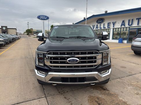 Used 2022 Ford F150 Lariat w/ Equipment Group 502A High AWD/4WD image 2