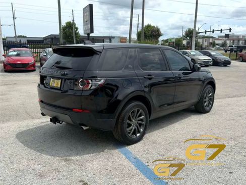 Used 2019 Land Rover Discovery Sport SE AWD/4WD image 7