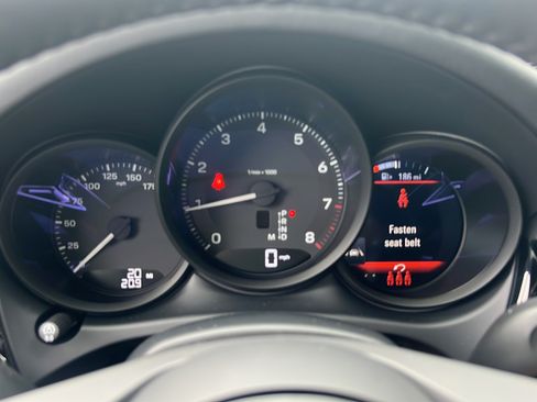 New 2026 Porsche Macan AWD/4WD image 30