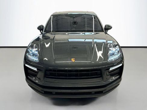 Certified 2022 Porsche Macan S AWD/4WD image 6