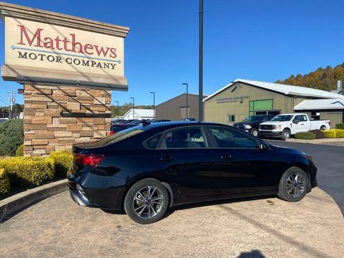 Used 2024 Kia Forte LXS FWD image 6