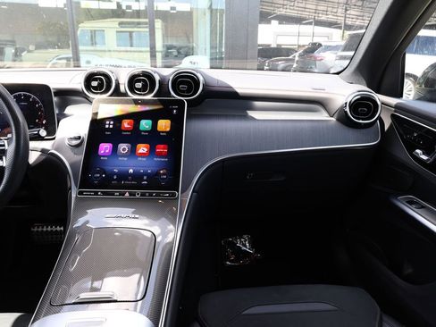 Used 2025 Mercedes-Benz GLC 43 AMG 4MATIC image 25