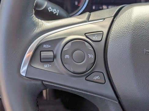 Used 2021 Buick Enclave Essence w/ Sound and Sites Package AWD/4WD image 25