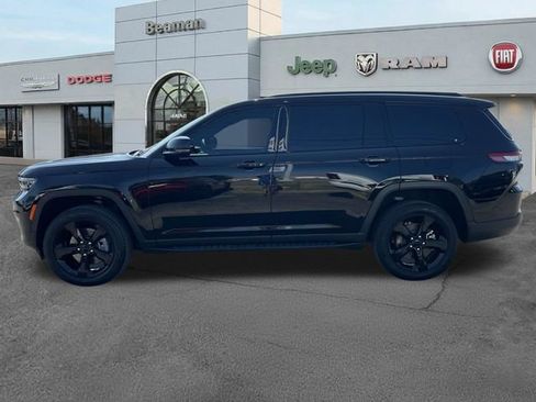 Used 2025 Jeep Grand Cherokee L Limited w/ Black Appearance Package AWD/4WD image 4