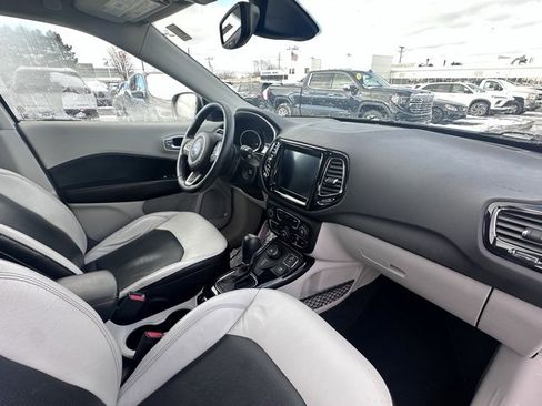 Used 2018 Jeep Compass Limited image 18