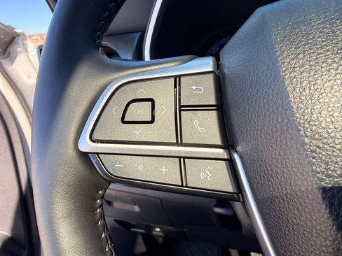 Used 2024 Toyota Highlander Limited image 22