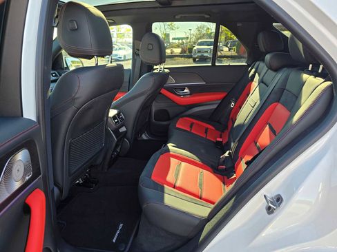 Used 2025 Mercedes-Benz GLE 53 AMG AMG GLE 53 image 18