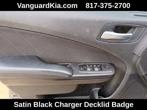 Used 2023 Dodge Charger R/T w/ Blacktop Package image 17