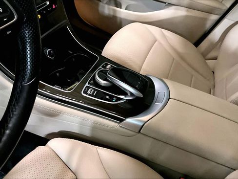 Used 2016 Mercedes-Benz GLC 300 4MATIC image 17