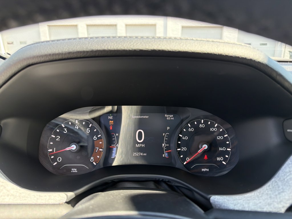 Used 2023 Jeep Compass Latitude w/ Sun and Sound Group AWD/4WD image 23