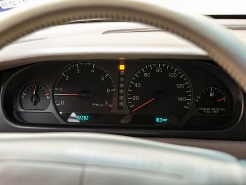 Used 2000 Cadillac Eldorado ESC w/ Comfort/Convenience Pkg image 20