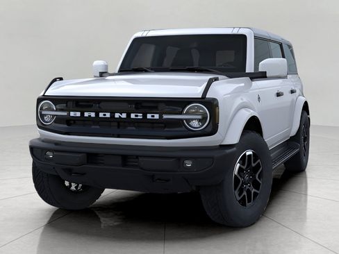 Used 2026 Ford Bronco Outer Banks AWD/4WD image 2