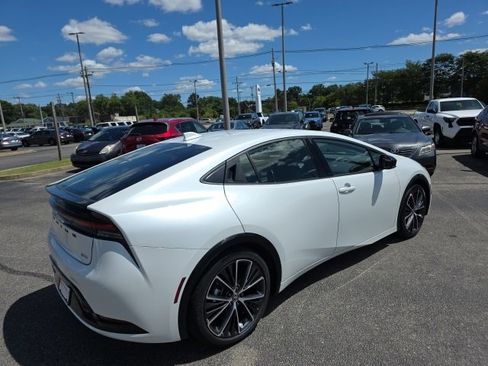 Certified 2024 Toyota Prius XLE image 4