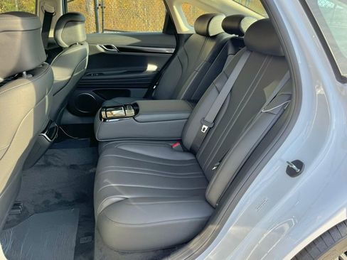Used 2025 Genesis G80 2.5T image 20
